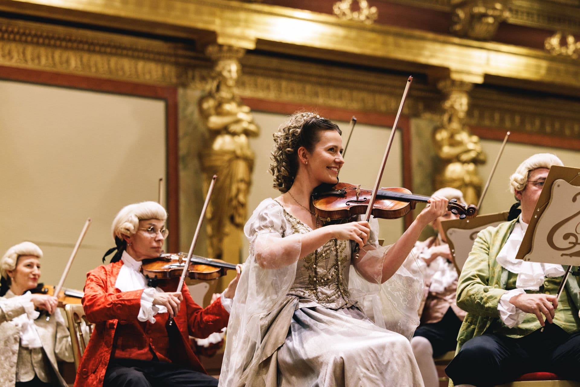 Strings (17 musicians)